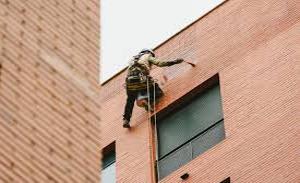 Rope Access Painting for hard-to-reach exteriors